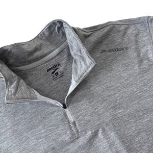 Brooks Mens Dash 1/4 Zip Running Pullover Heather Gray Large Thumbholes Pocket